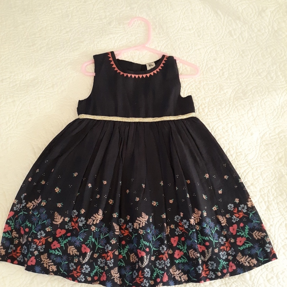 4T sleeveless dress
